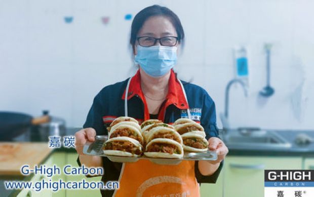 美食吃在嘴，暖流淌在心